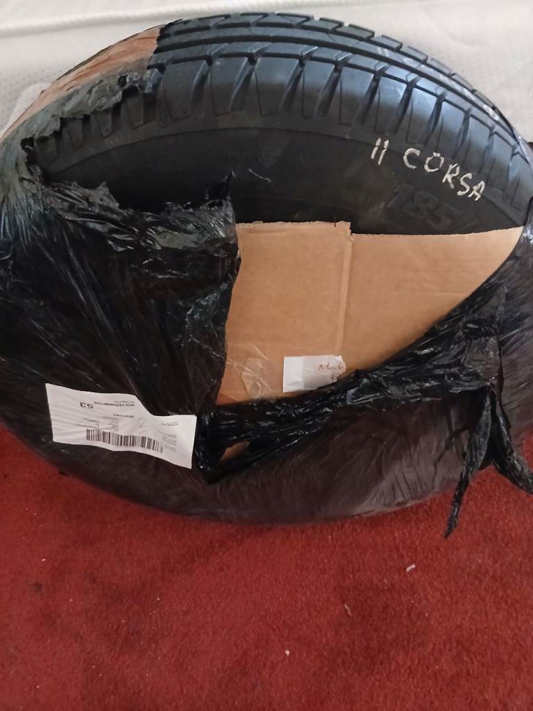 Corsa wheel snd tyre