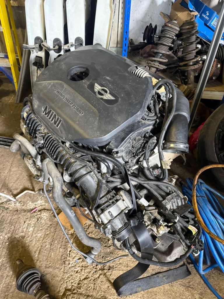 Mini Cooper jcw 2.0 engine 