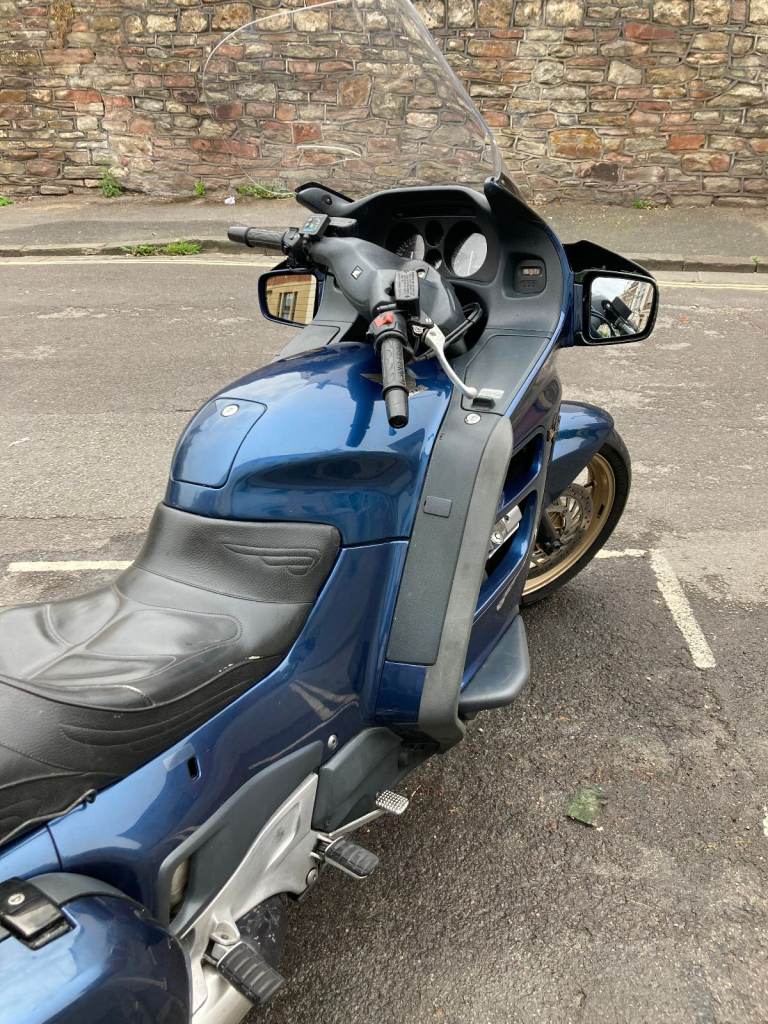 Honda Pan European ST1100Y 2000 (X reg) LOTS OF EXTRAS - BRAND NEW FRONT TYRE