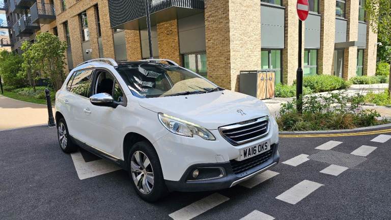 Peugeot 2008 1.2 petrol Puretech good spec £35 tax 