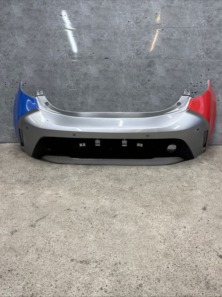 TOYOTA COROLLA BUMPER REAR SILVER  HATCHBACK  MK12 2018-2025