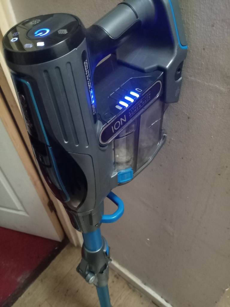 Shark ION Cordless Vacuum Cleaner - Good Condition