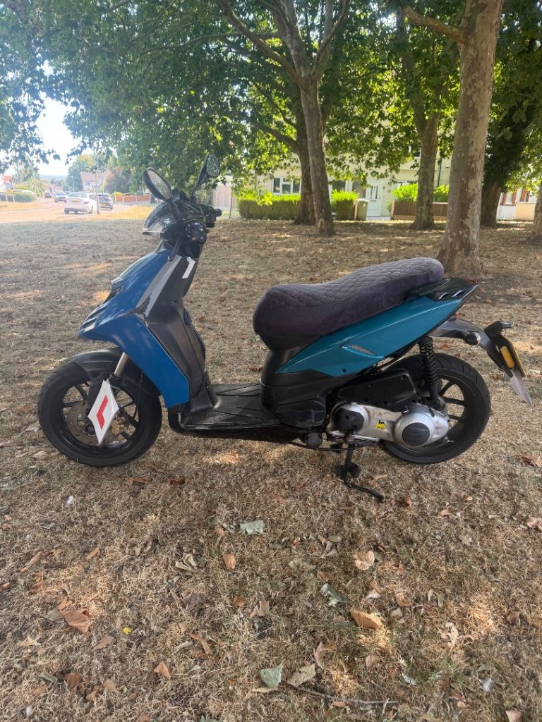 Aprilia, SR, 2013, 124 (cc)