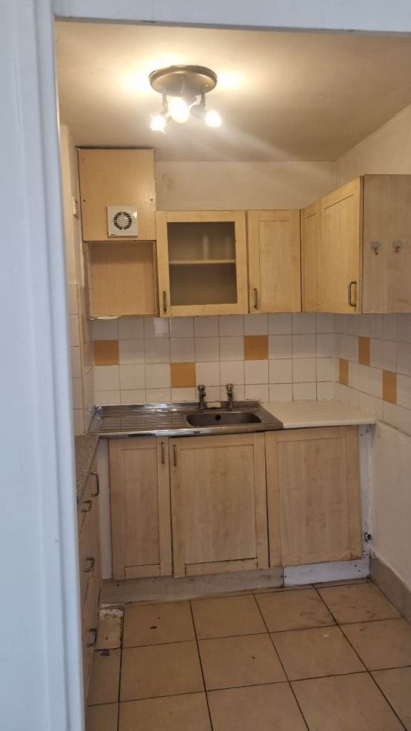 2 bed flat CMK - Available immediately 
