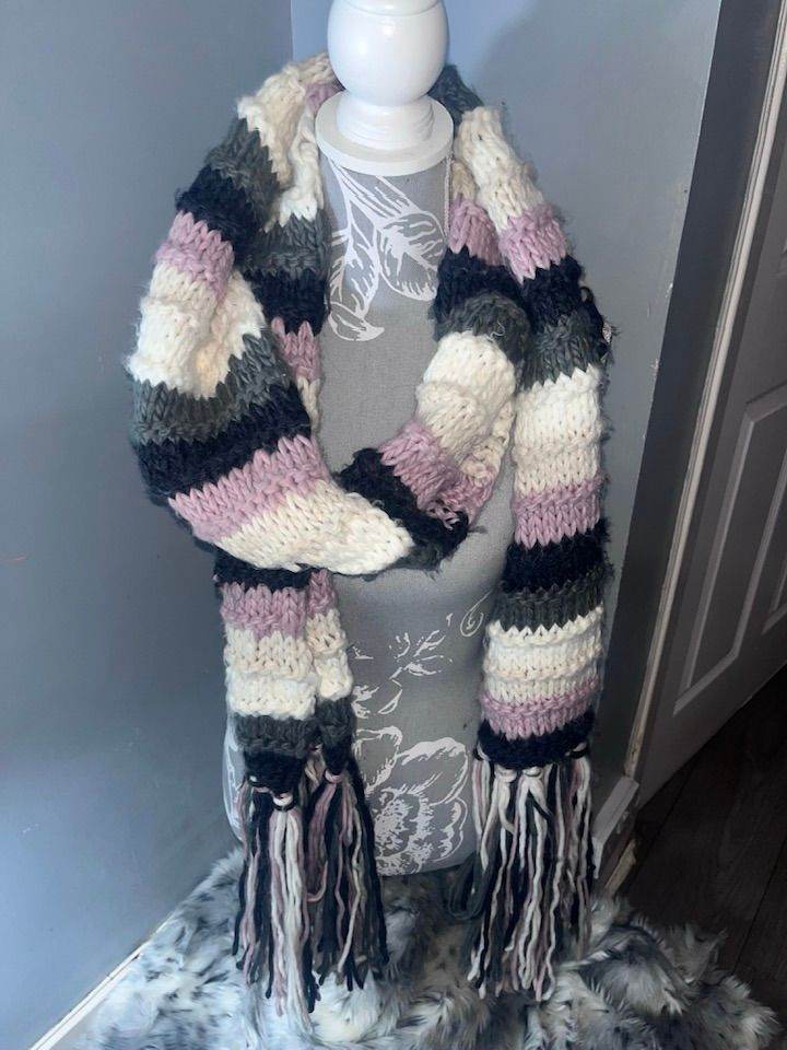 Bobble Hat and Long Scarf Matching Set from Dorothy Perkins Grey/Pink/White/Ivory