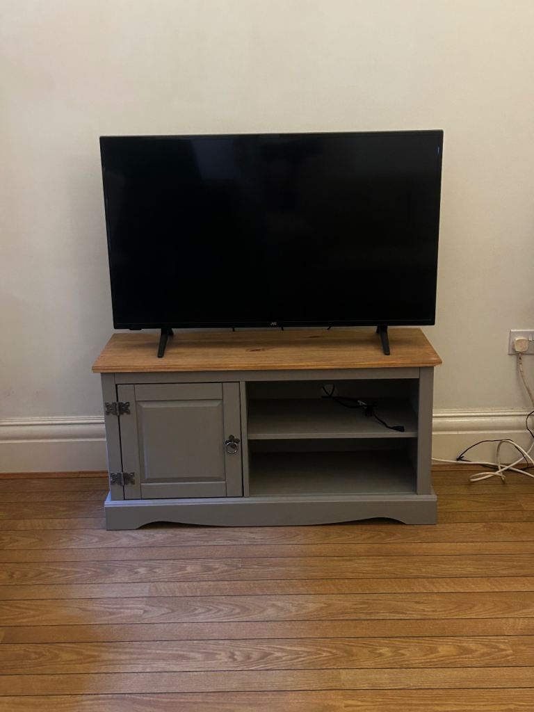 JVC Android TV 43" Smart Full HD HDR LED TV with Google Assistant
