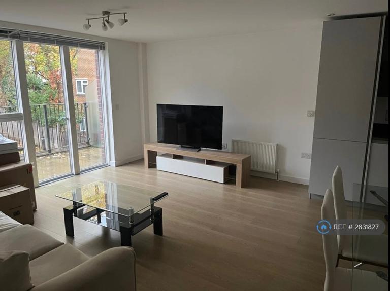 1 bedroom in Egleton House, London, SW15 (#2831827)