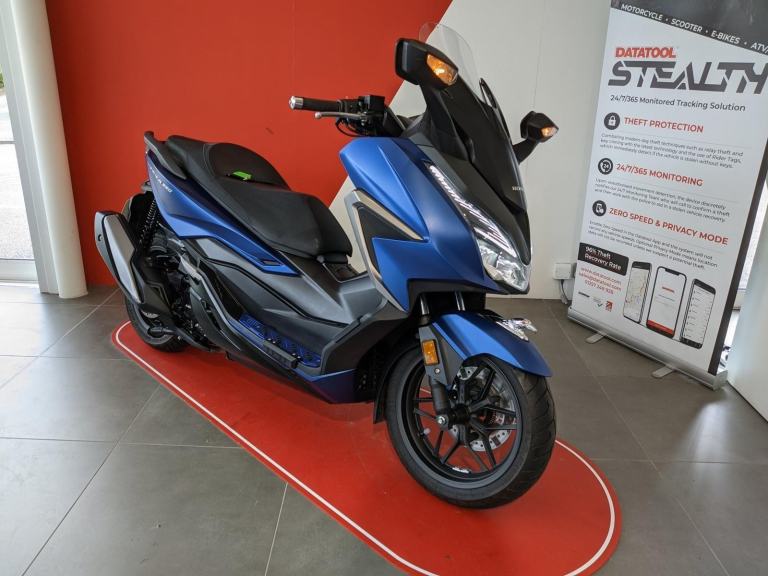 2022 HONDA FORZA 350 BLUE METALLIC ULTRA LOW MILEAGE SUPERB CONDITION