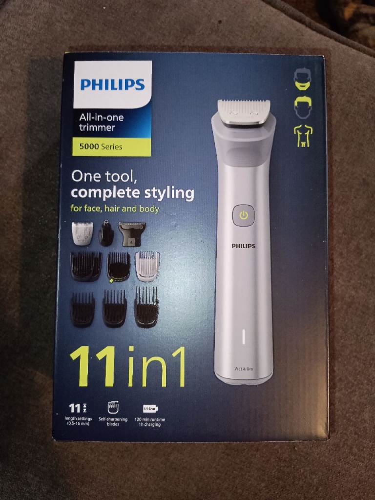 Phillips all in one trimmer 5000 series 11 in one.