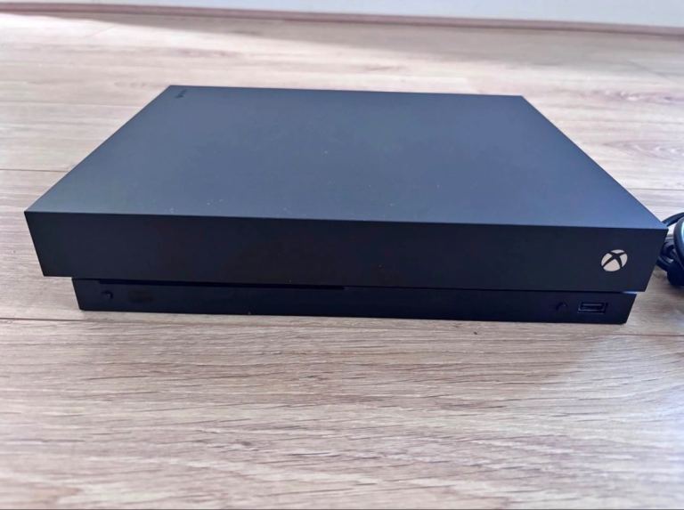 Xbox one X - 1 TB