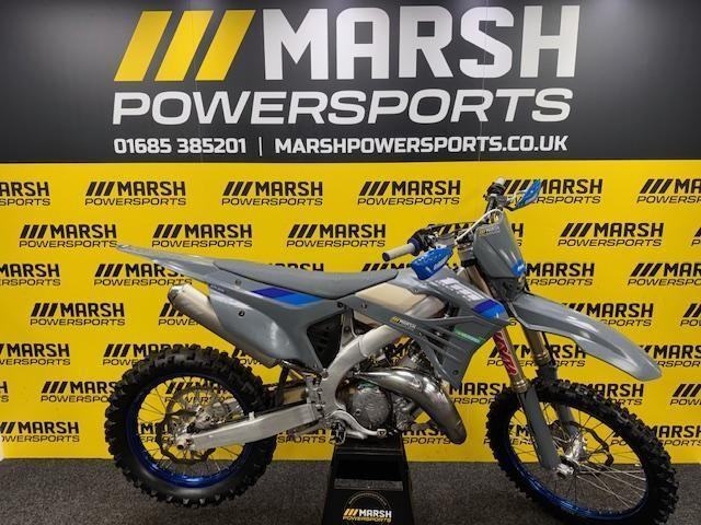 TM 125 EN Carb model,  2025 Model, Road regd,  Only 16 Hours use!