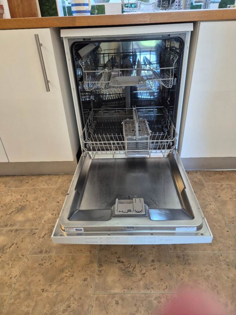 Bosch free standing full size dishwasher