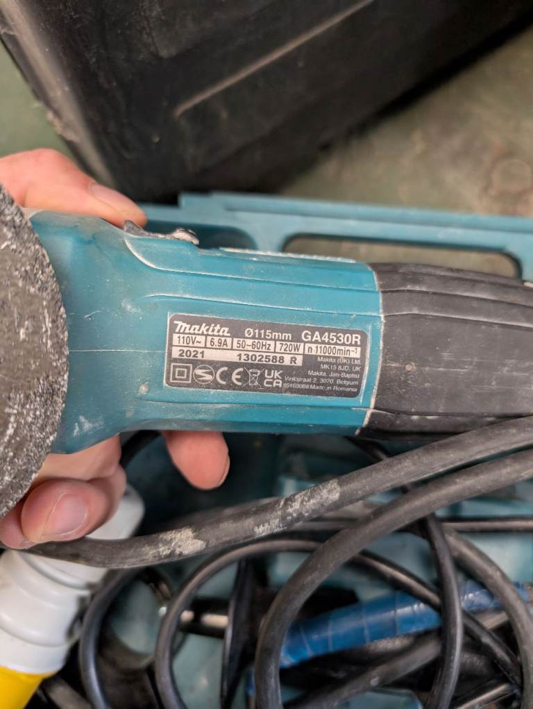 image for Makita Ga4530r 115mm Angle Grinder 110v