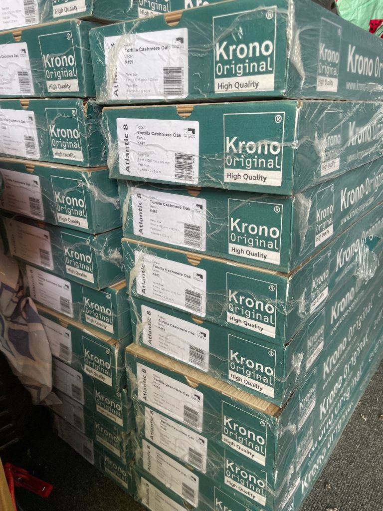 19 off Brand New Kronospan 8mm Tortilla Cashmere Oak Laminate 