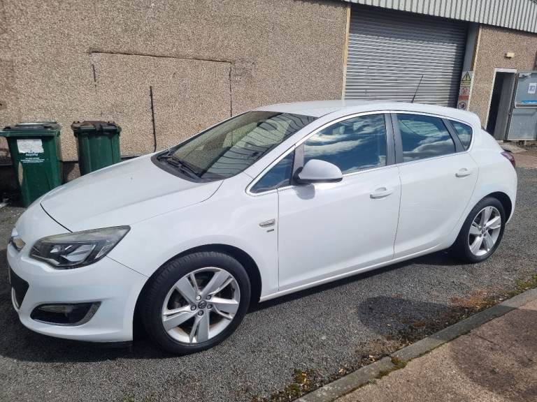 Vauxhall, ASTRA, Hatchback, 2012, Manual, 1598 (cc), 5 doors
