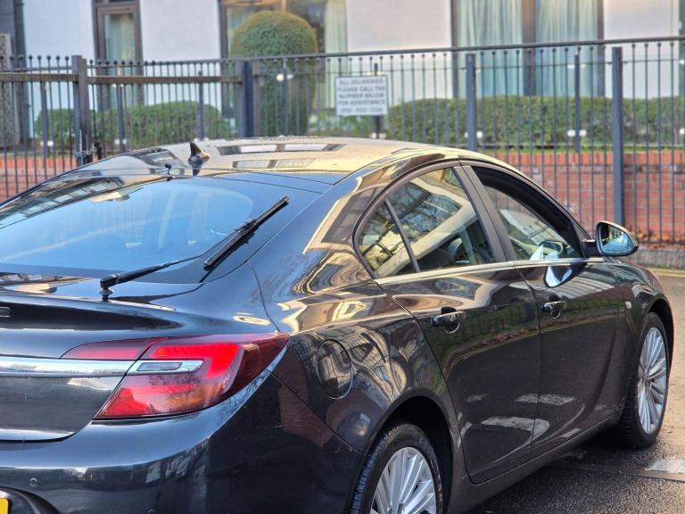 2013 Vauxhall Insignia 2.0 CDTi ecoFLEX Design Nav 5dr [Start Stop] HATCHBACK DIESEL Manual