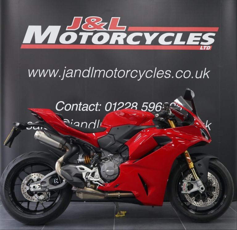 Ducati Panigale V2 S. 1owner from new. Immaculate