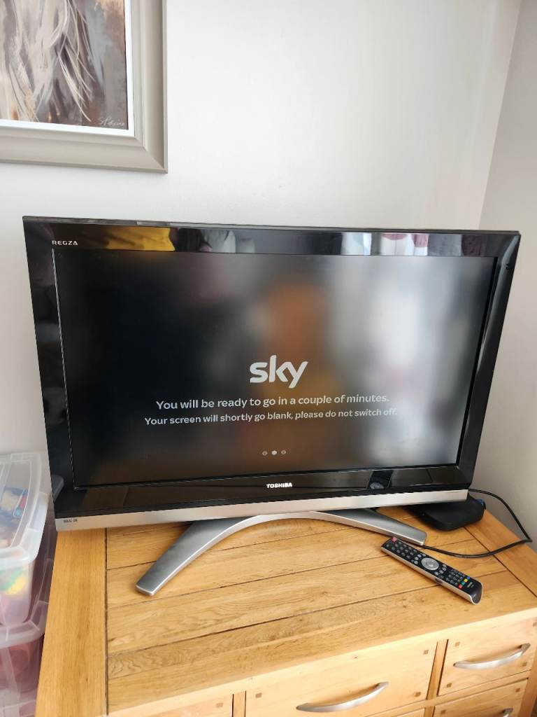 Toshiba 37" HD TV with Stand & Remote 