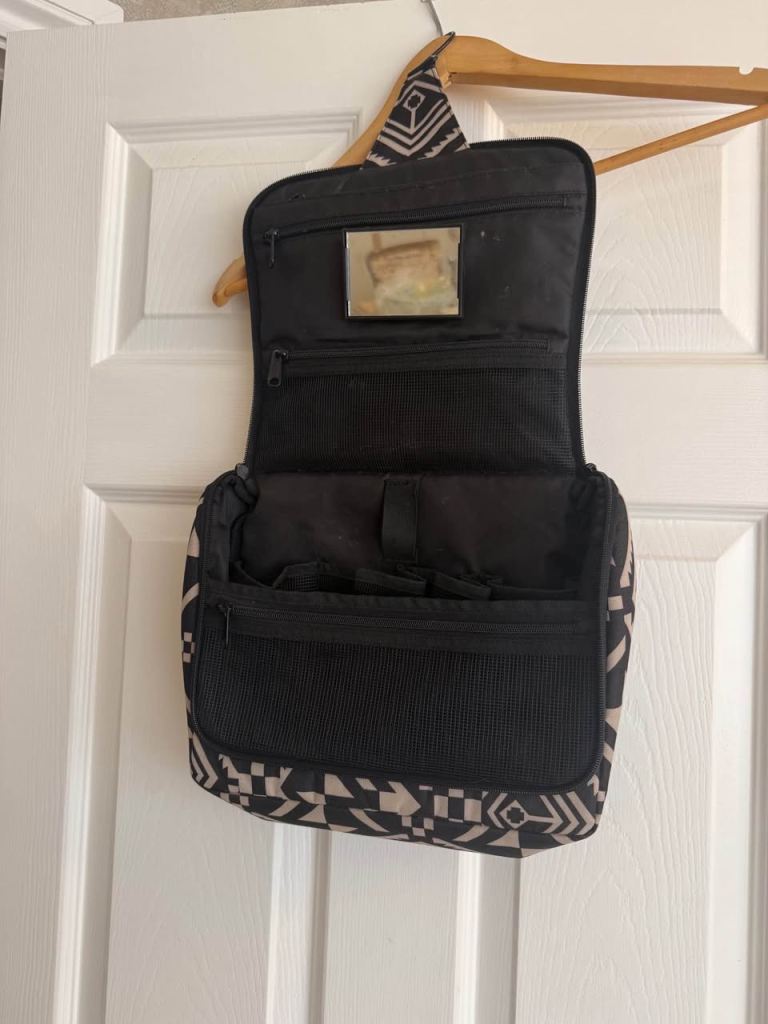 Overdoor Travel Bag for Toiletries