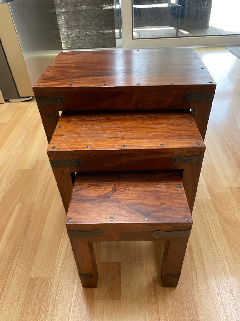 Set of 3 Hardwood Nesting Table