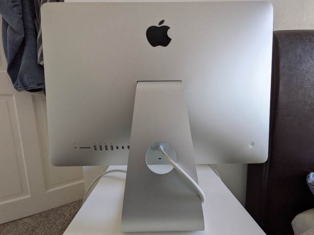 Apple iMac 21.5