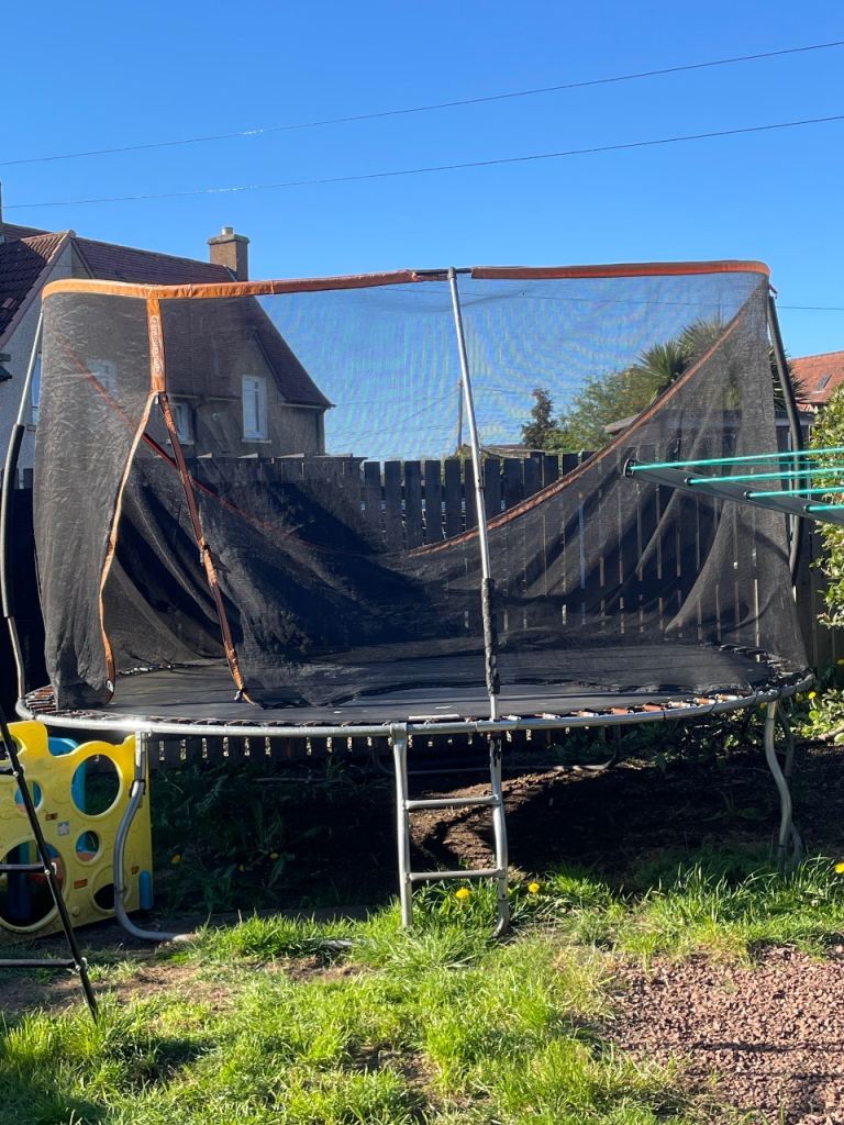 Free trampoline 