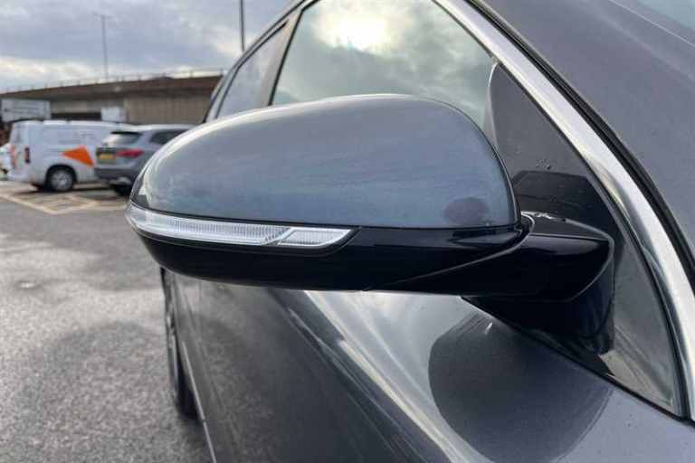 2017 Kia Niro 1.6 GDi Hybrid 3 5dr DCT ESTATE PETROL/ELECTRIC Automatic