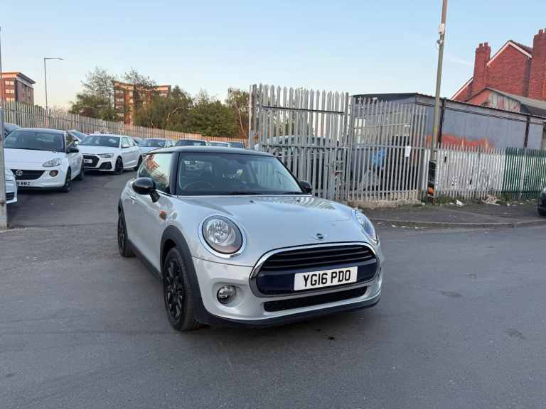2016 MINI Hatch 1.5 Cooper 3dr HATCHBACK Petrol Manual