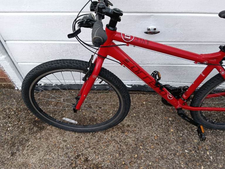 Carrera axle limited edition mountain bike 
