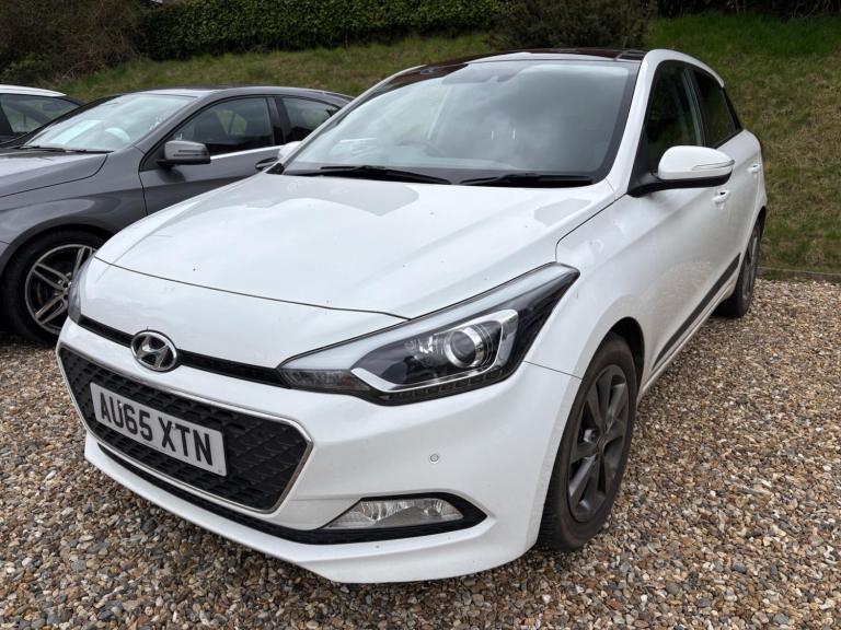 2015 Hyundai i20 1.4 CRDi Premium SE Nav 5dr HATCHBACK DIESEL Manual