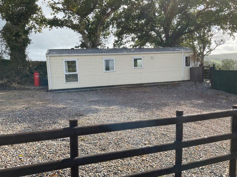 Static Caravan inc services licence to accupy