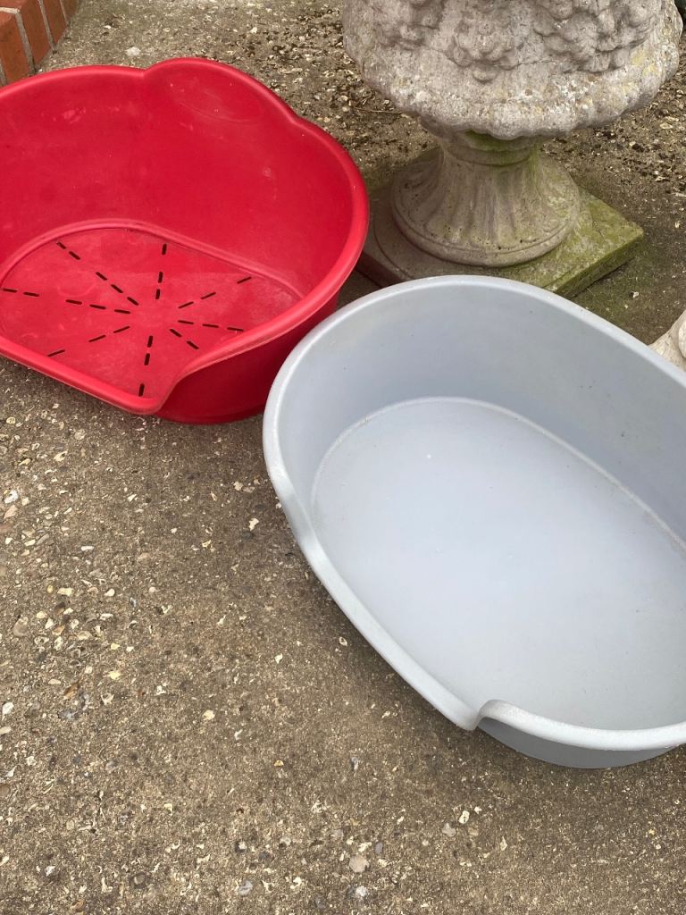 Small plastic dog beds 