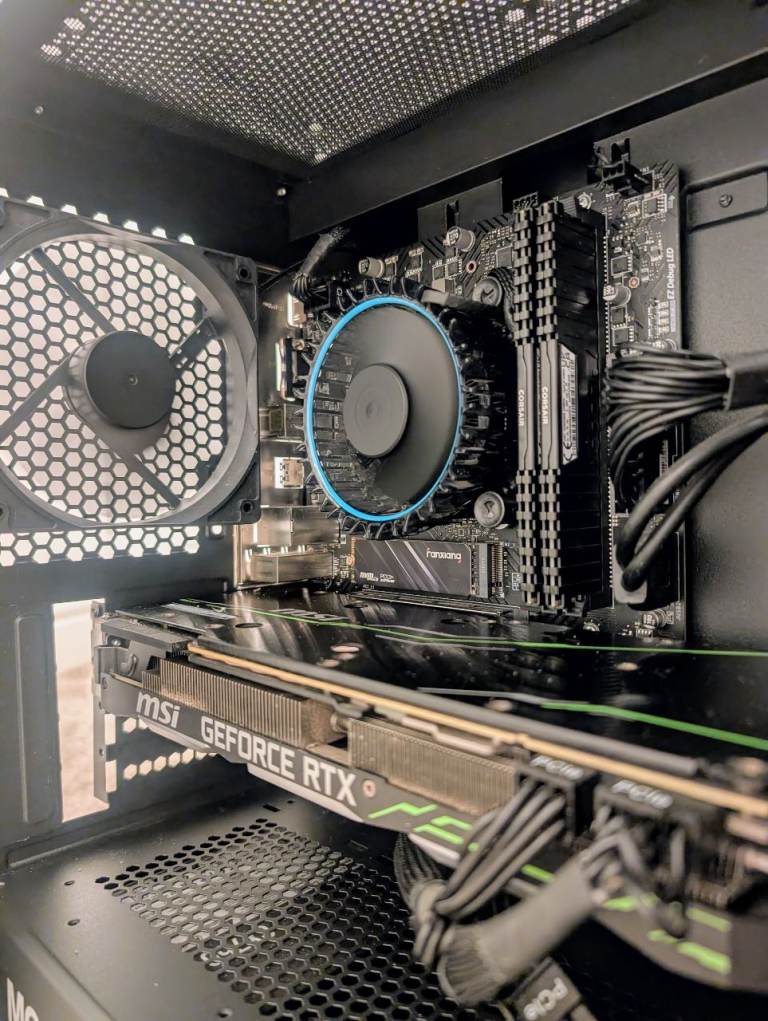 Gaming PC - Intel i5-12400F, RTX 2080, 16GB RAM, SSD