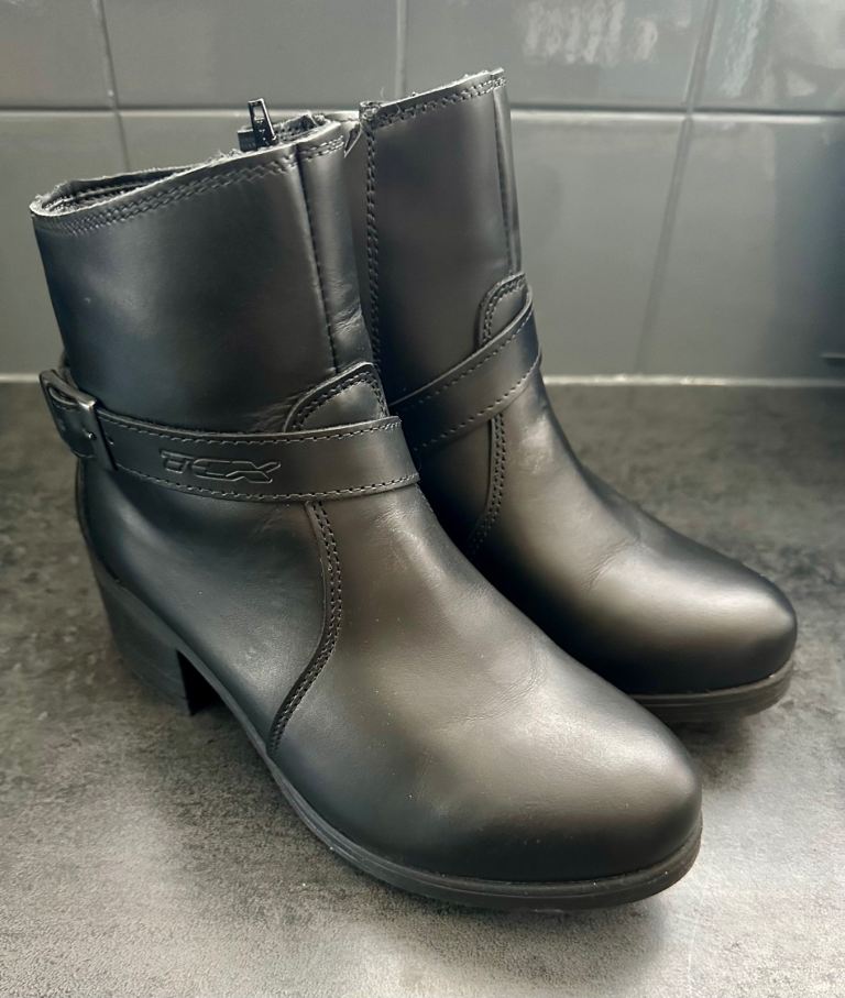 Motorbike boots TCX Lady X-Boulevard Waterproof  - Black Size 4  Excellent/immaculate condition 