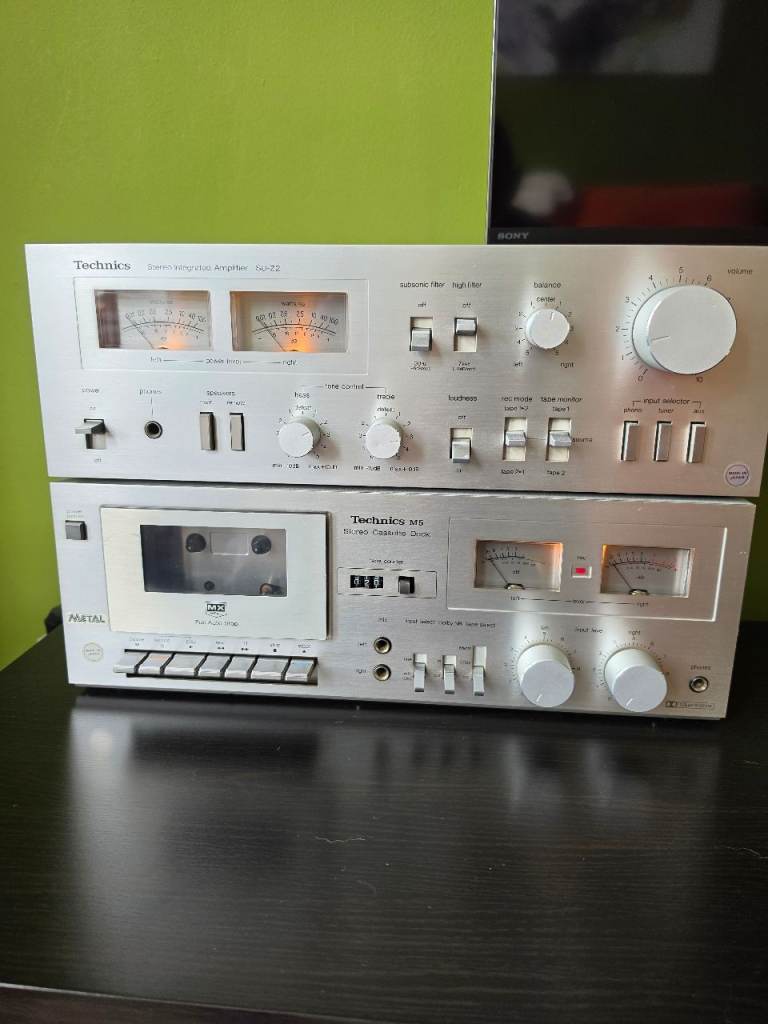 Technics SU-Z2 and M5 cassette deck