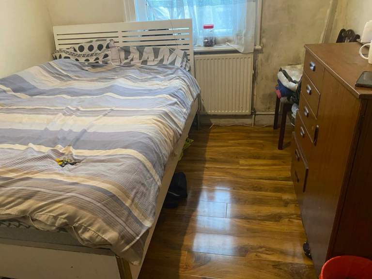 A Double Bedroom Available in Reading 