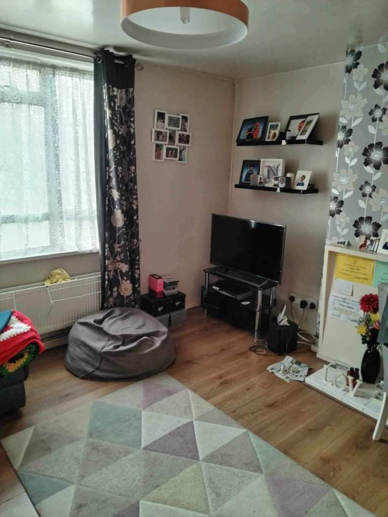 3 bed house in Cardiff on offer - Part of a 3 way swap.. 