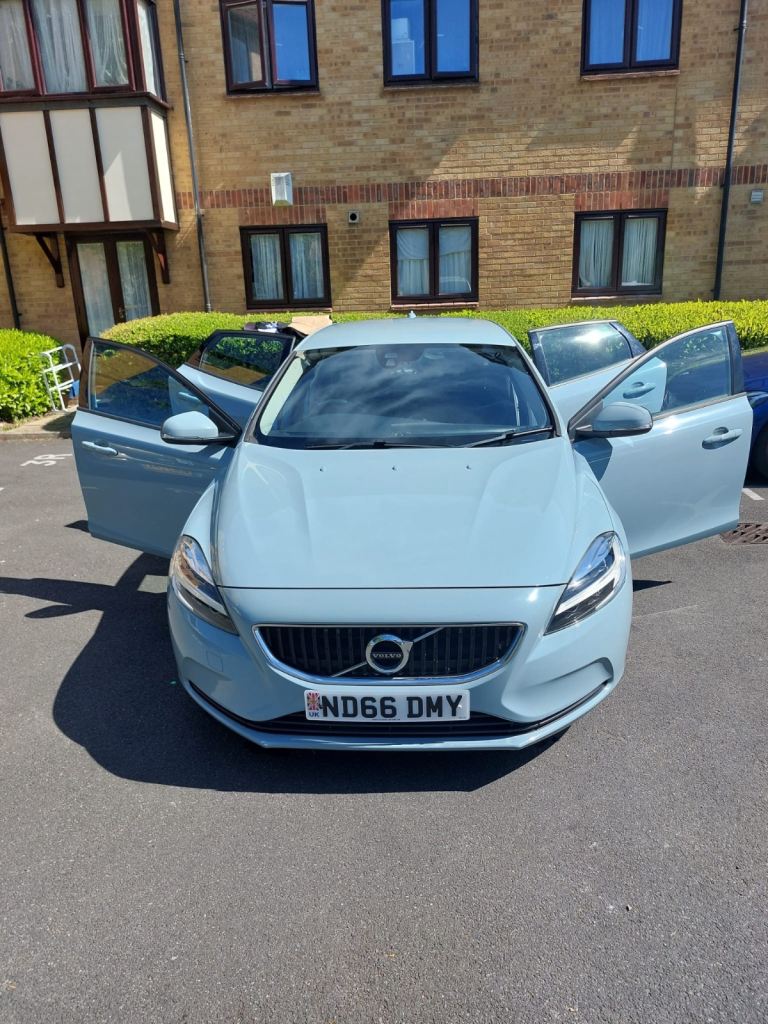 Volvo, V40, Hatchback, 2016, Manual, 1969 (cc), 5 doors