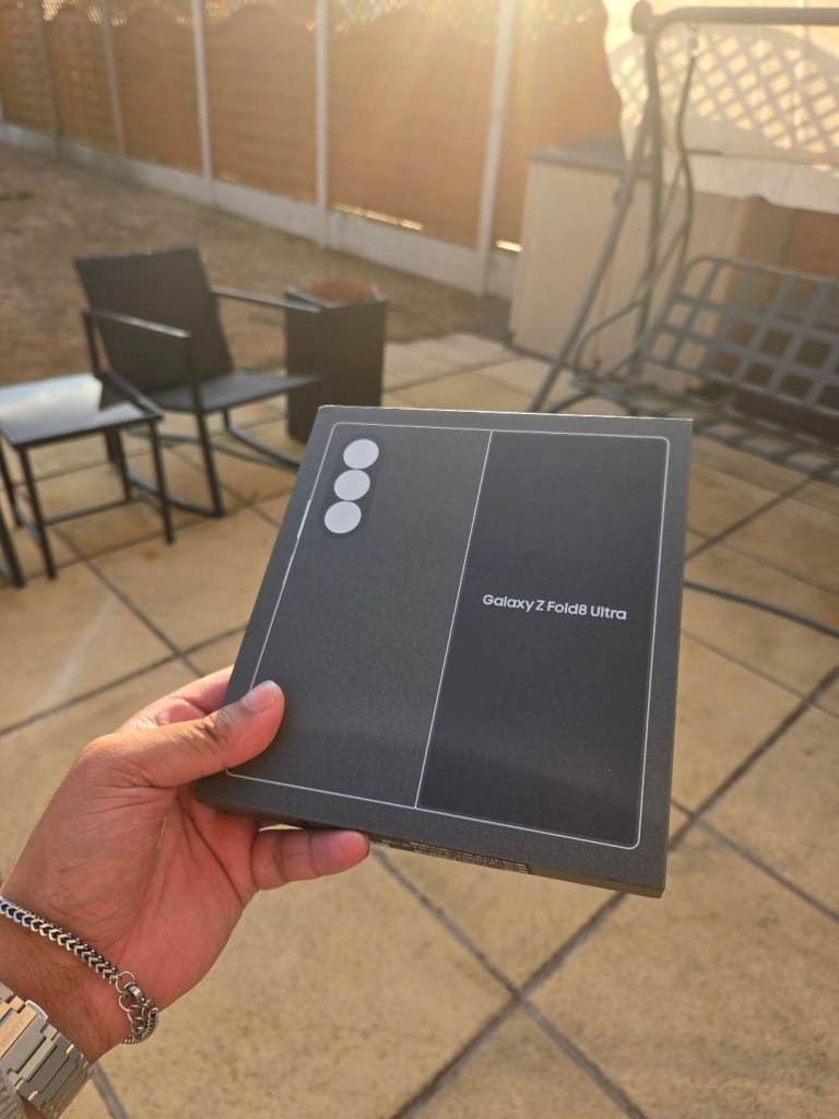 Samsung Galaxy Z Fold8 ultra - 256gb - Graphite (brand new)