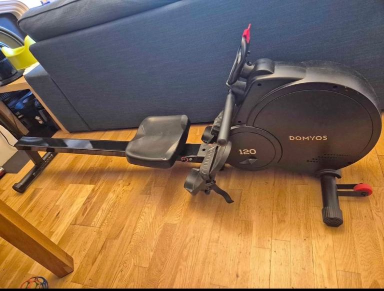 Domyos Rowing machine quick sale
