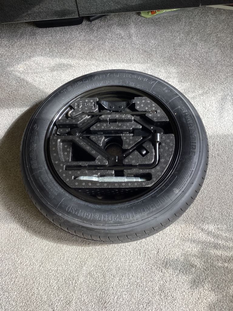 MG5 Estate EV New Space Saver Tyre and Jack - Kit.