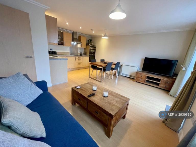 2 bedroom flat in Hewetts Quay, Barking, IG11 (2 bed) (#2939883)