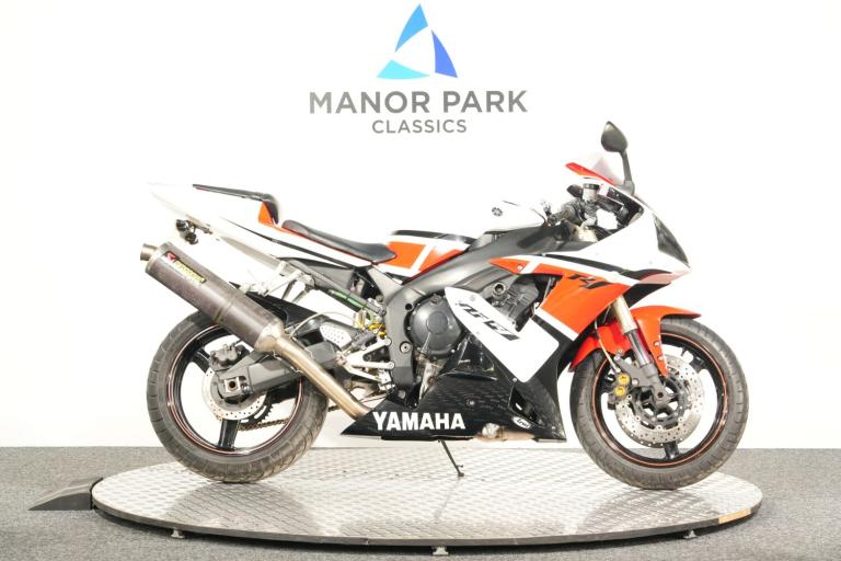 2004 Yamaha R1 YZF R1 (04MY)  Petrol Manual