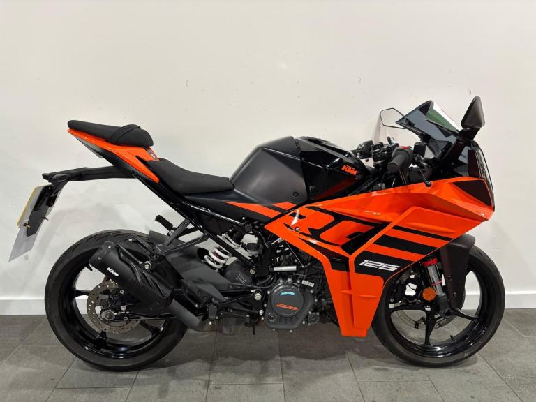 2024 KTM RC125 Super Sport, Learner Legal, 6,615 Miles, TFT Dash, LED Lights