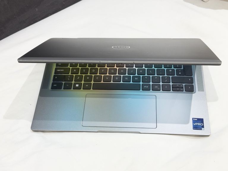 CAN DELIVER,Cost £1607, warranty to jun 2027 Dell latitude 7340 2 in 1 touchscreen laptop i7 13 gen