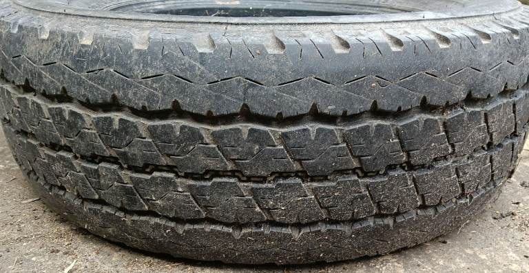 Bridgestone Duravis van tyre 215/70 R15