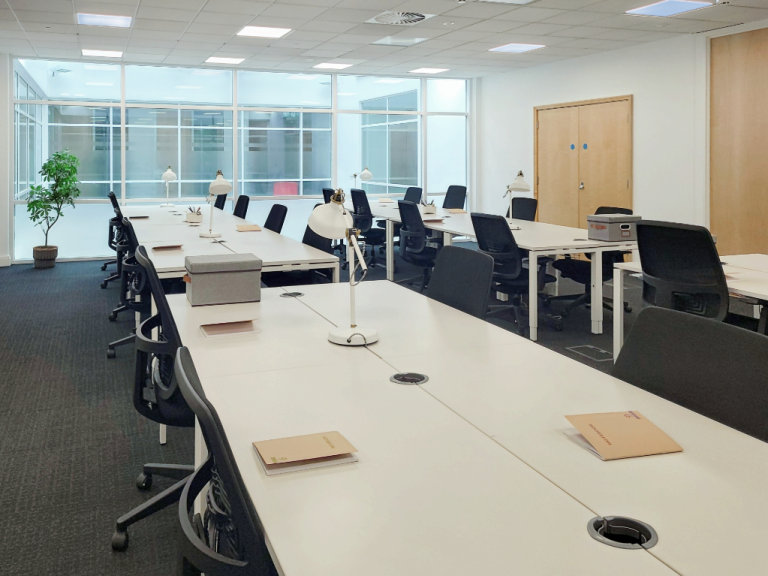 Gerrards Cross - SL9 0BG, 5 Desk serviced office to rent at Chalfont Park