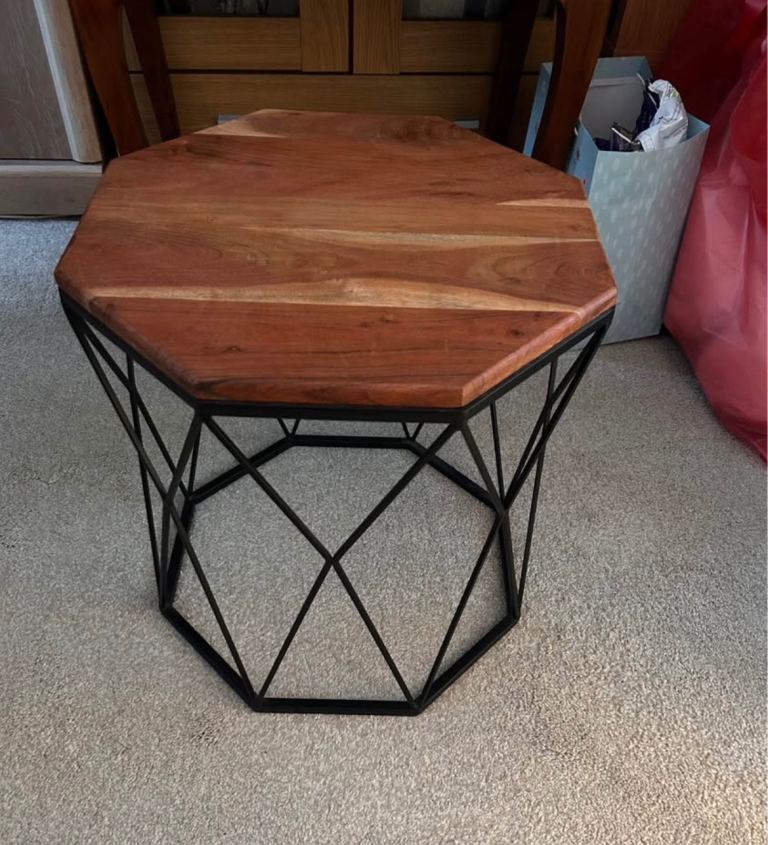 Hexagon Table 