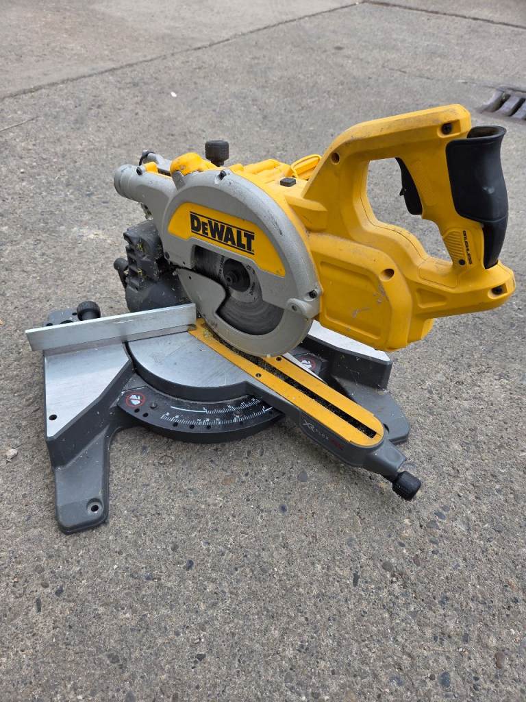 Dewalt dcs777 mitre saw