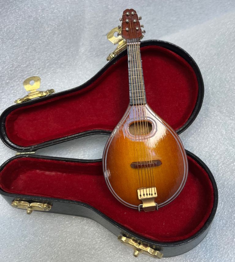 Miniature Mandolin Replica with Case – Decorative Display Item